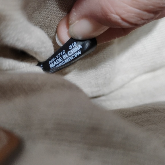 NWOT Michael Kors Malibu Straw Watermelon XL Zip Clutch - Picture 8 of 12